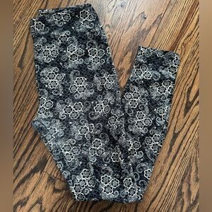 LuLaRoe/LLR OS Leggings